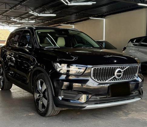 VOLVO XC40 2.0 T5 GASOLINA MOMENTUM AWD GEARTRONIC VOLVO XC40 2.0 T5 GASOLINA MOMENTUM AWD GEARTRONIC